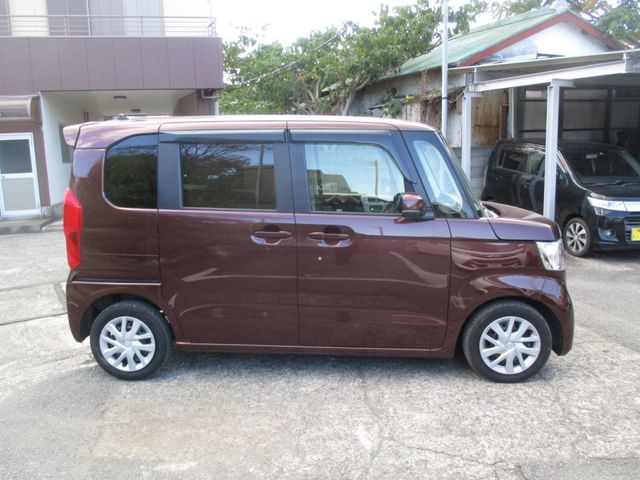 Honda N BOX 2022-02 192551-3