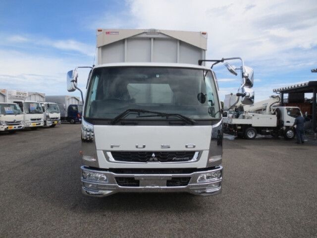 MITSUBISHI FUSO Fighter 2019-04 23630-5