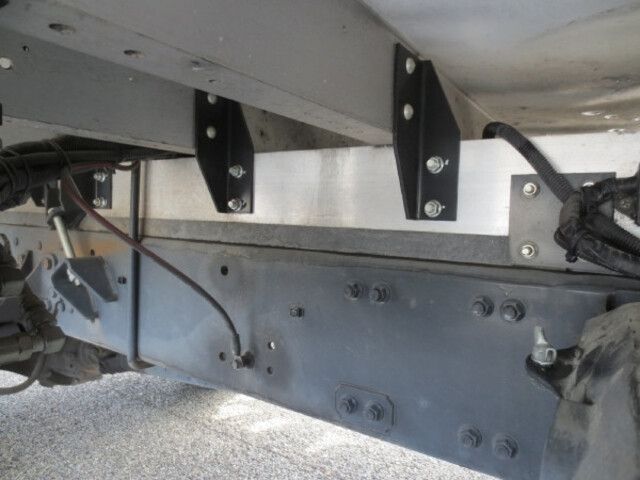 MITSUBISHI FUSO Fighter 2019-04 23630-13
