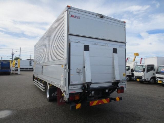 MITSUBISHI FUSO Fighter 2019-04 23630-4