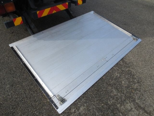 MITSUBISHI FUSO Fighter 2019-04 23630-12