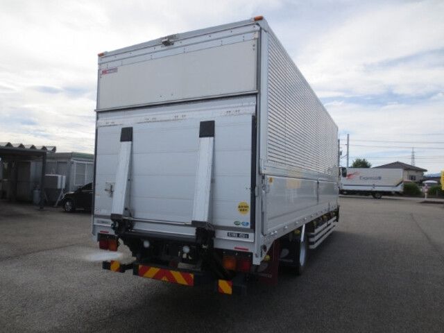 MITSUBISHI FUSO Fighter 2019-04 23630-3
