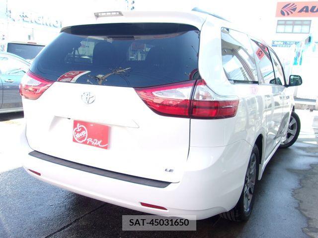 Toyota SIENNA 2020-05 210798-2