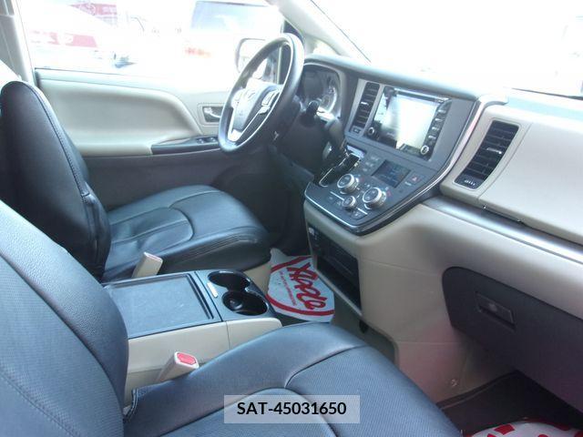 Toyota SIENNA 2020-05 210798-1