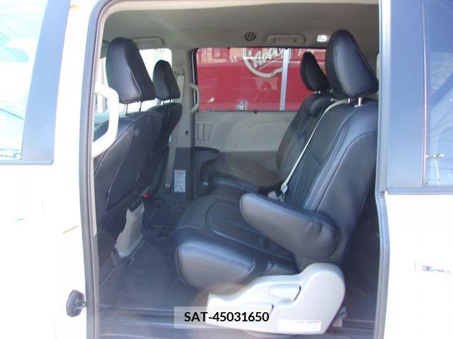 Toyota SIENNA 2020-05 210798-7