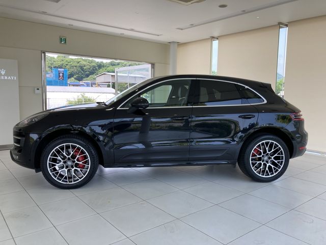 Porsche MACAN 2015-08 6321-7
