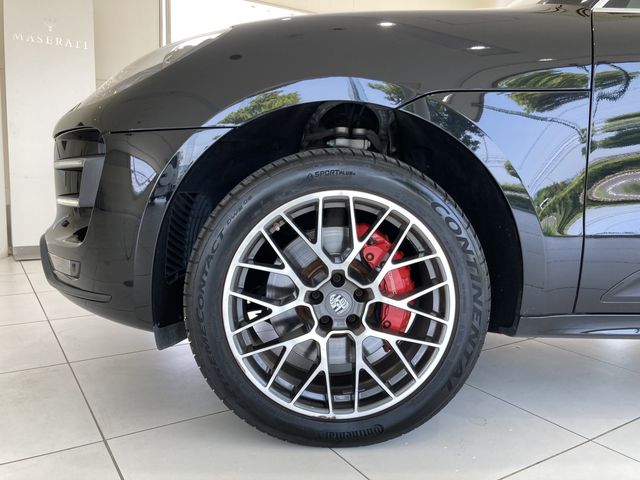 Porsche MACAN 2015-08 6321-8
