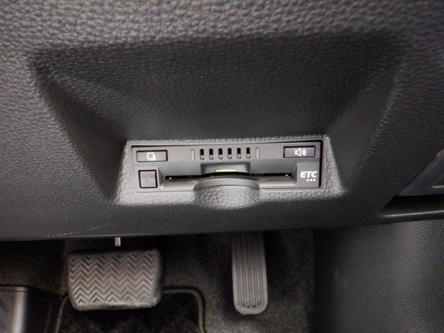 Toyota YARIS 2020-11 5886-7