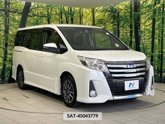 Toyota NOAH 2015-09 365095-17