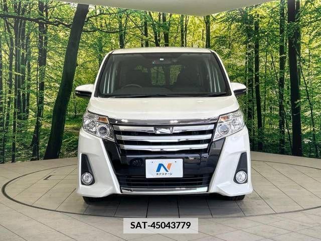 Toyota NOAH 2015-09 365095-15