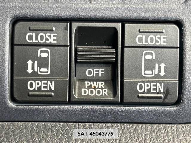 Toyota NOAH 2015-09 365095-5