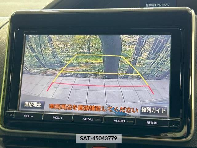 Toyota NOAH 2015-09 365095-4