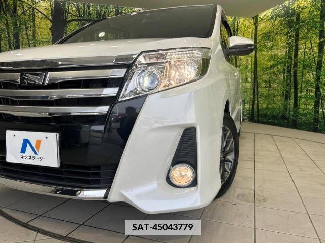 Toyota NOAH 2015-09 365095-13