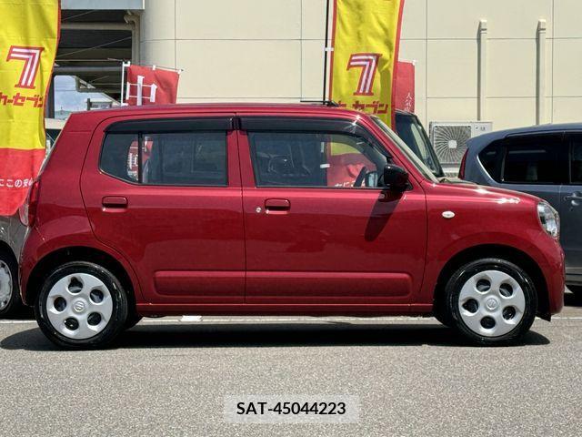 Suzuki ALTO 2022-11 355778-4
