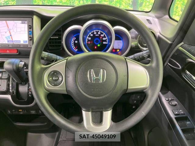 Honda N BOX CUSTOM 2017-04 279299-8