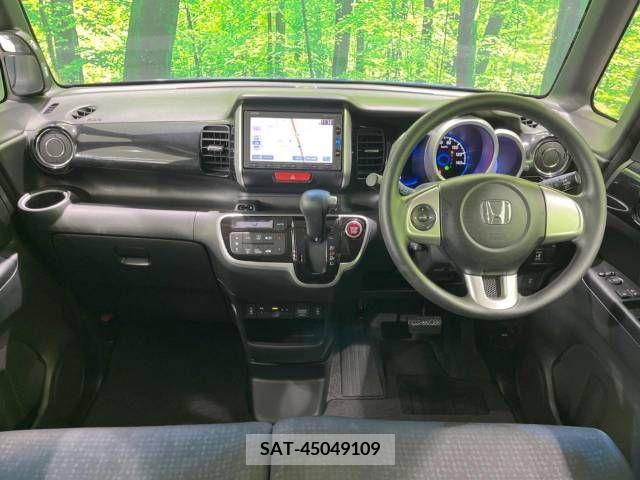 Honda N BOX CUSTOM 2017-04 279299-1