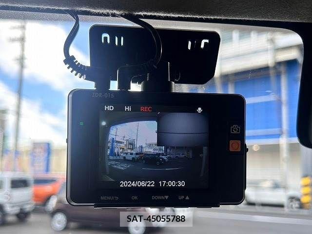 Suzuki X BEE 2018-12 333931-7