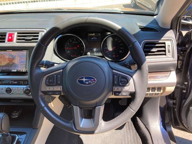 Subaru OUTBACK 2016-03 9736-8