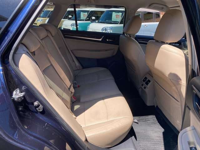 Subaru OUTBACK 2016-03 9736-20
