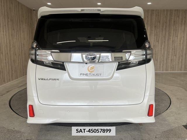 Toyota VELLFIRE 2017-01 377789-18