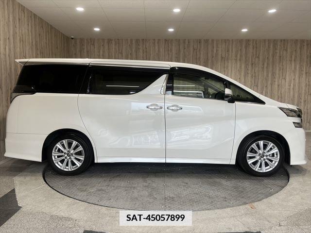 Toyota VELLFIRE 2017-01 377789-17