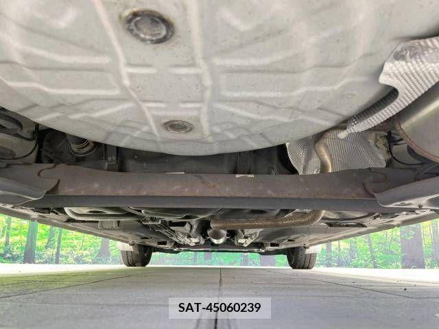 Nissan NOTE 2014-10 302357-19