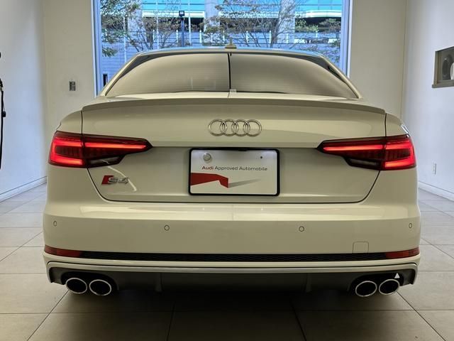 Audi S4 2019-09 24376-3