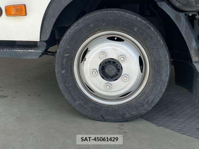Hino DUTRO 2011-08 203753-15
