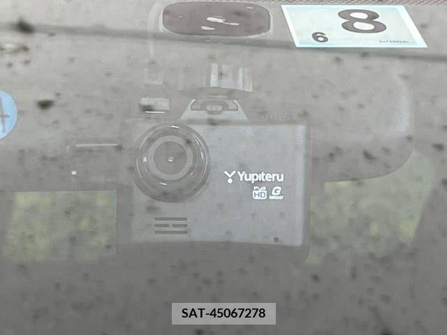 Toyota AQUA 2015-08 292194-5