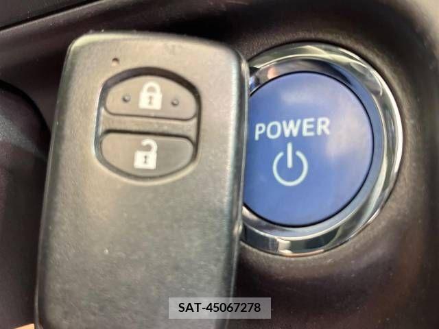 Toyota AQUA 2015-08 292194-7