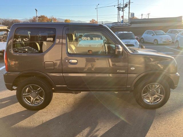 Suzuki JIMNY 2014-02 195025-4