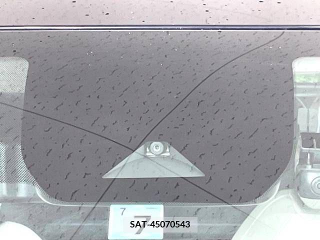 Nissan AURA 2022-07 384014-3