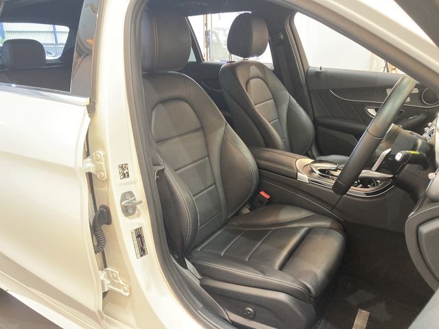 Mercedes Benz C-CLASS 2019-06 7658-4