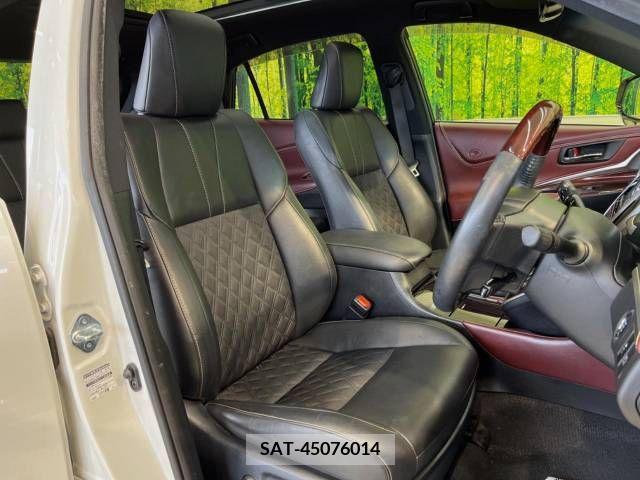 Toyota HARRIER 2017-07 331673-8