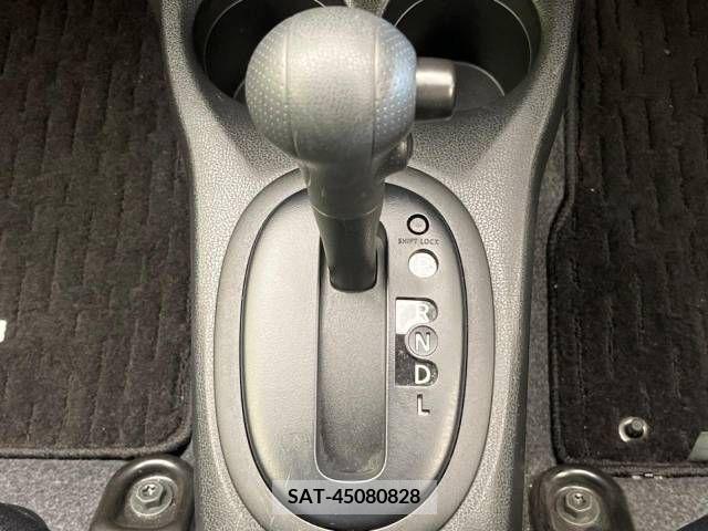 Nissan NOTE 2014-03 365412-18