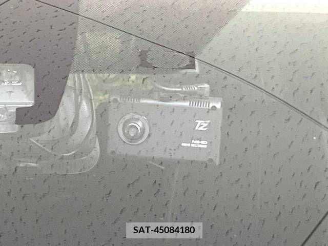 Toyota VOXY 2016-11 345146-7