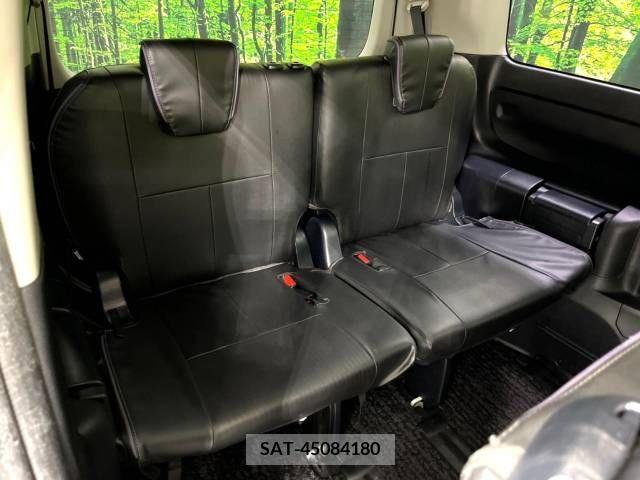 Toyota VOXY 2016-11 345146-12