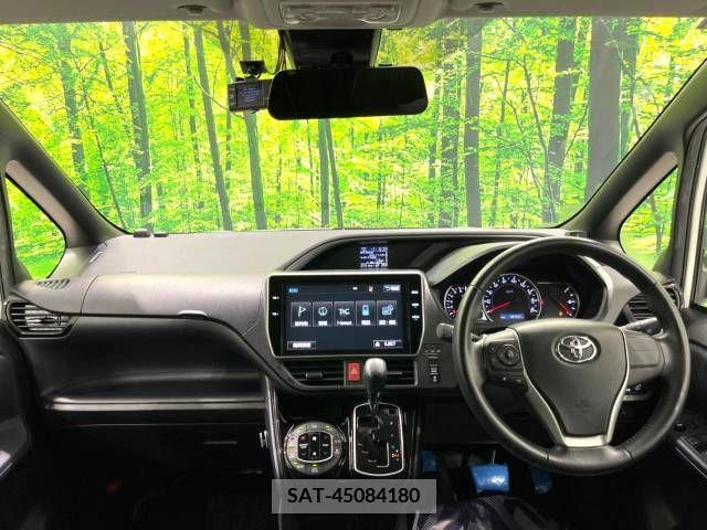 Toyota VOXY 2016-11 345146-1