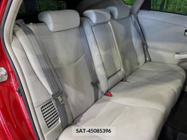 Toyota PRIUS 2013-03 366586-9