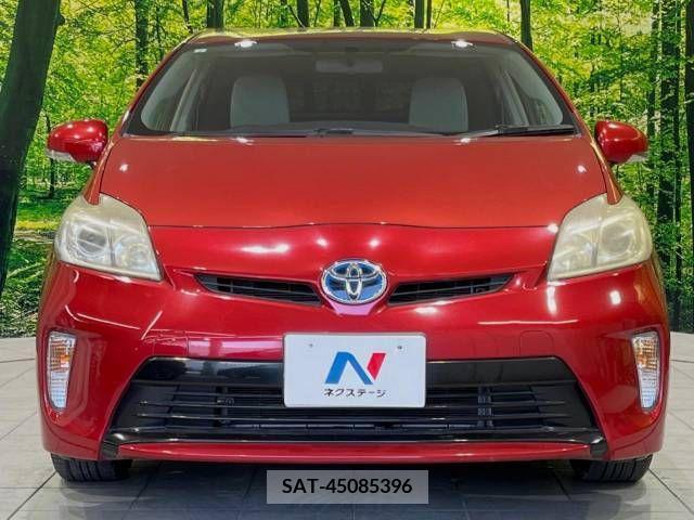 Toyota PRIUS 2013-03 366586-14