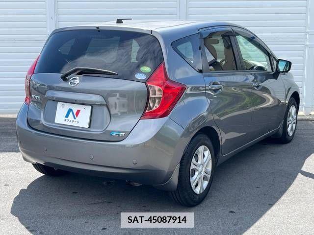 Nissan NOTE 2016-08 386311-17
