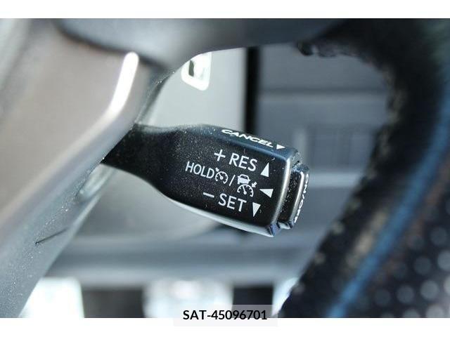 Lexus NX 2018-03 354189-5
