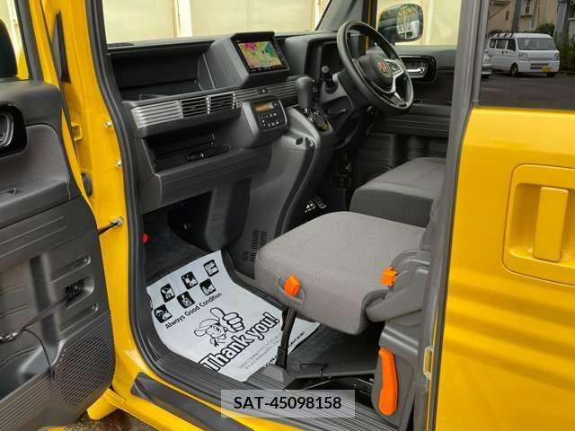Honda N-VAN 2021-12 365646-17