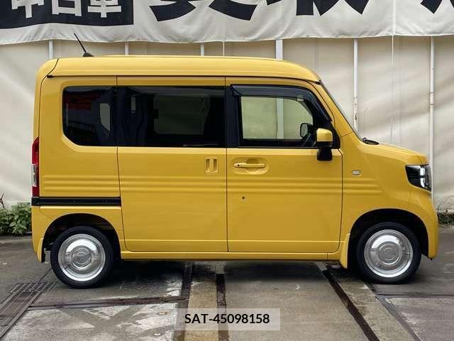 Honda N-VAN 2021-12 365646-7