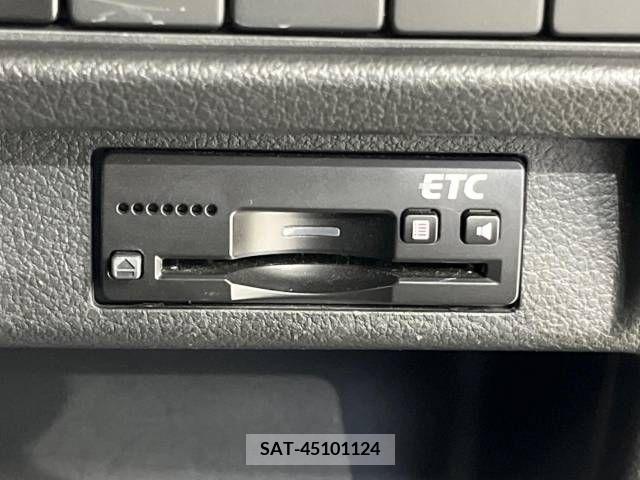 Suzuki X BEE 2018-04 290322-7