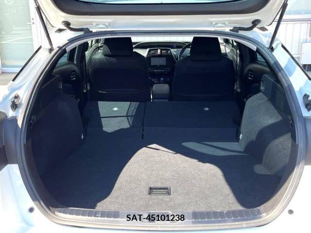 Toyota PRIUS 2019-05 322424-10