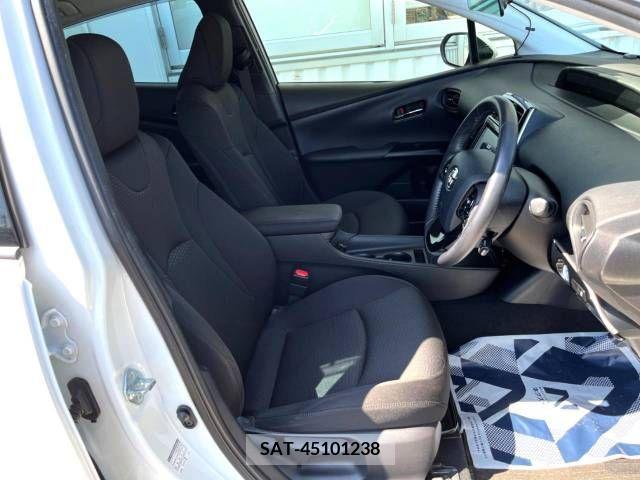 Toyota PRIUS 2019-05 322424-8