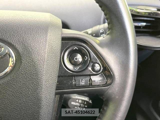 Toyota PRIUS 2021-06 366492-5