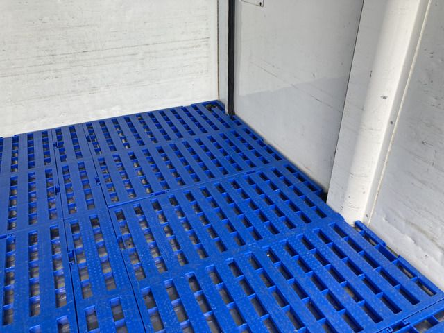 Mitsubishi MINICAB TRUCK 2008-07 18457-12