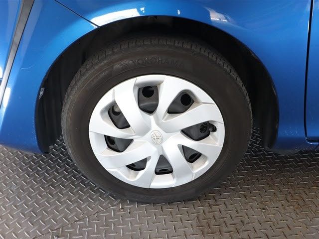 Toyota SIENTA 2016-08 13242-27